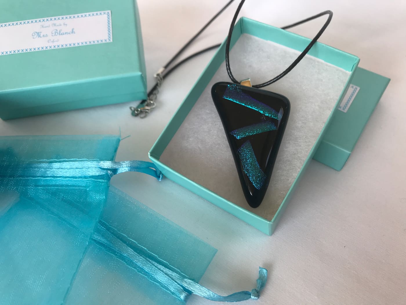 Pendants 21